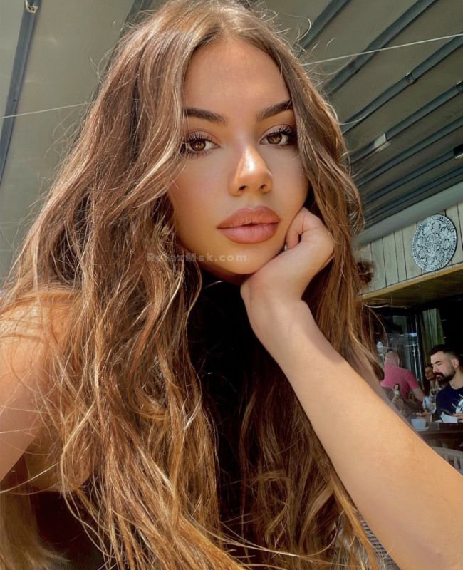 Moscow escort : Alina - photo 3