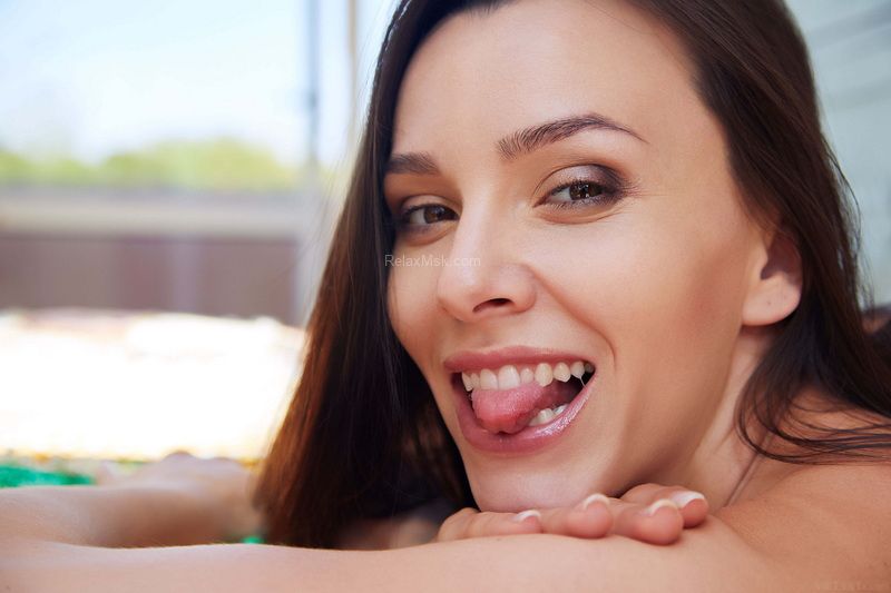 Moscow escort : Oksana - photo 1