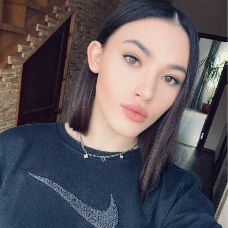 Moscow escort : Yulya - photo 1