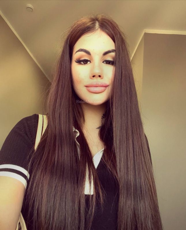 Moscow escort : Adel - photo 3