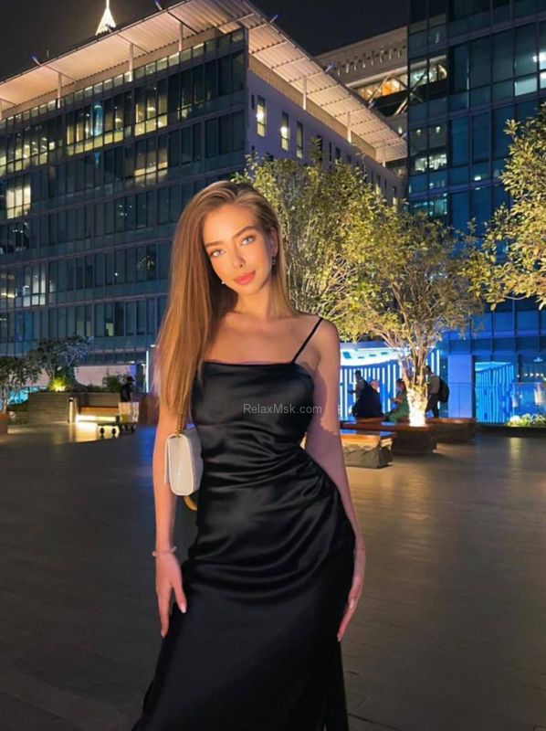 Moscow escort : Adel - photo 2